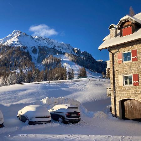 Renoviertes Apartment Mit Terrasse An Der Piste Mit Kostenlosen Wifi Carezza al Lago Exterior foto