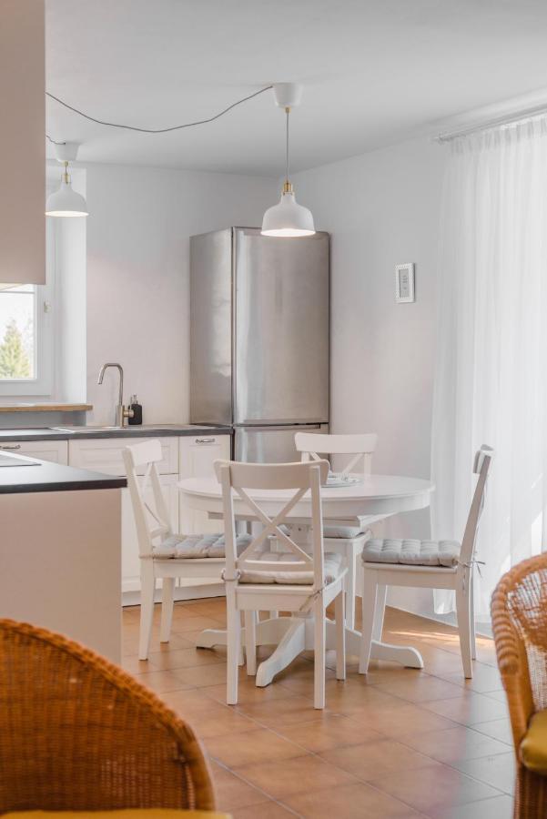Renoviertes Apartment Mit Terrasse An Der Piste Mit Kostenlosen Wifi Carezza al Lago Exterior foto